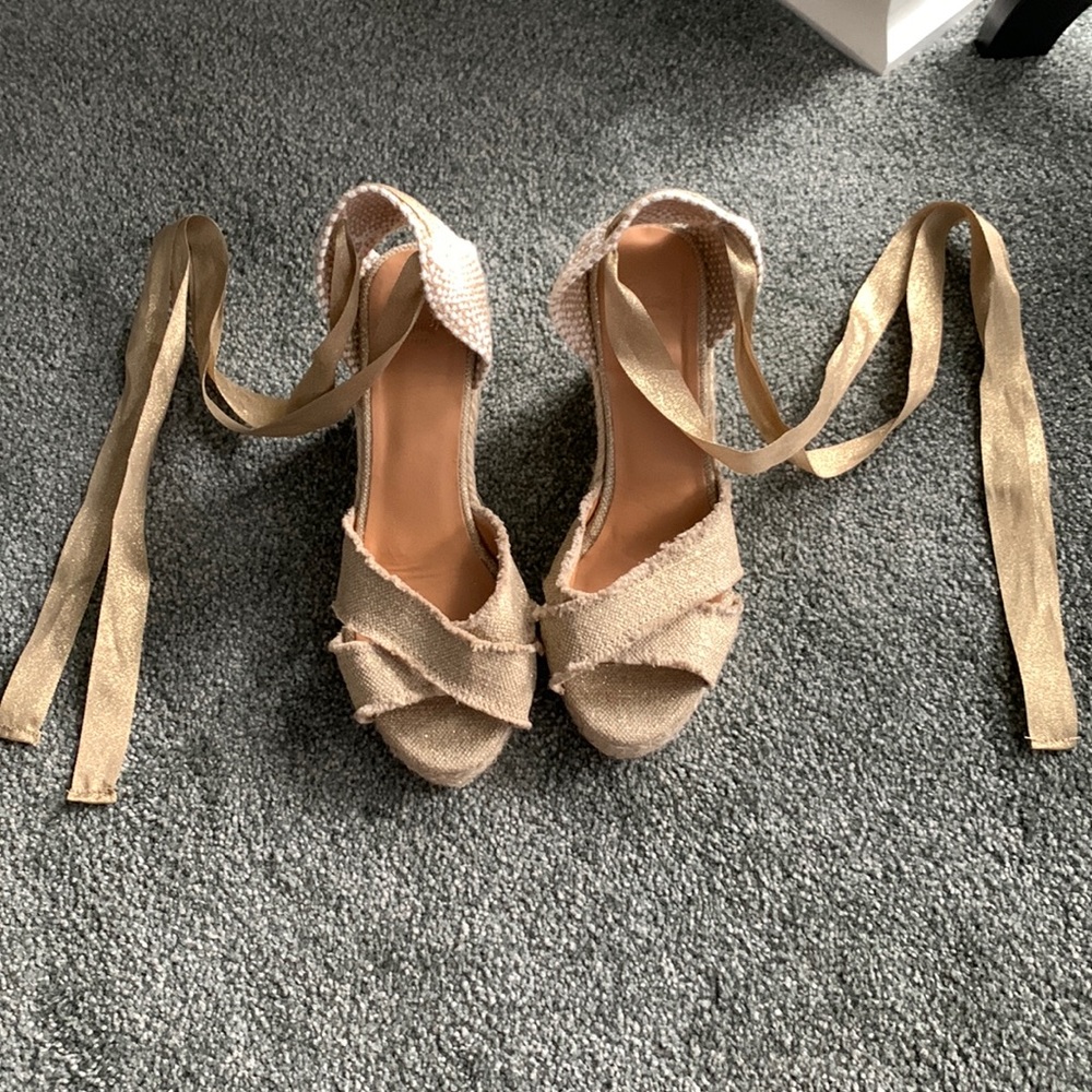 Castaner Beige/Tan Wedge Espadrille Sandals with Ankle Ties